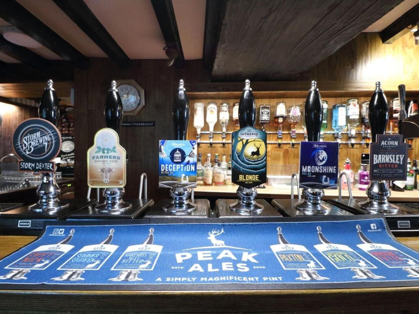 Ye Olde Cheshire Cheese Inn Castleton  Exterior photo